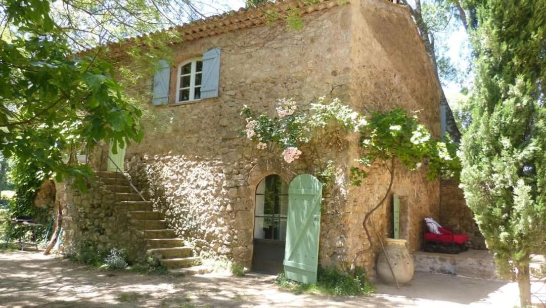 La Bastide Du Capelier - Chambres D'Hotes Avec Baignoire Balneotherapie - 3 Etoiles Salernes Exterior photo