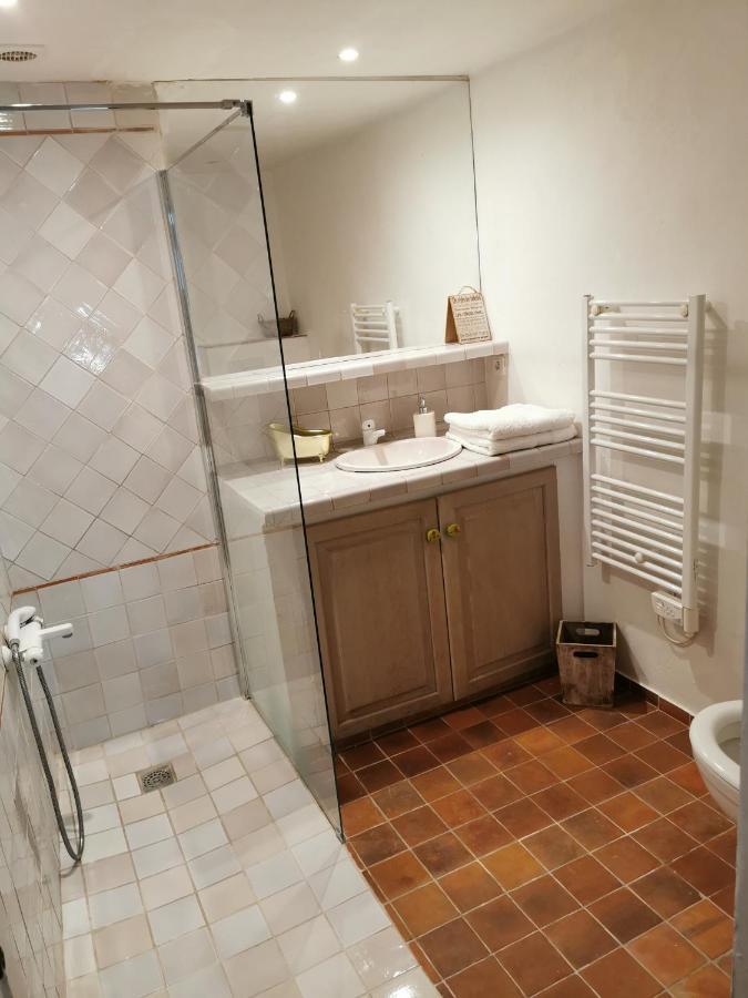 La Bastide Du Capelier - Chambres D'Hotes Avec Baignoire Balneotherapie - 3 Etoiles Salernes Exterior photo